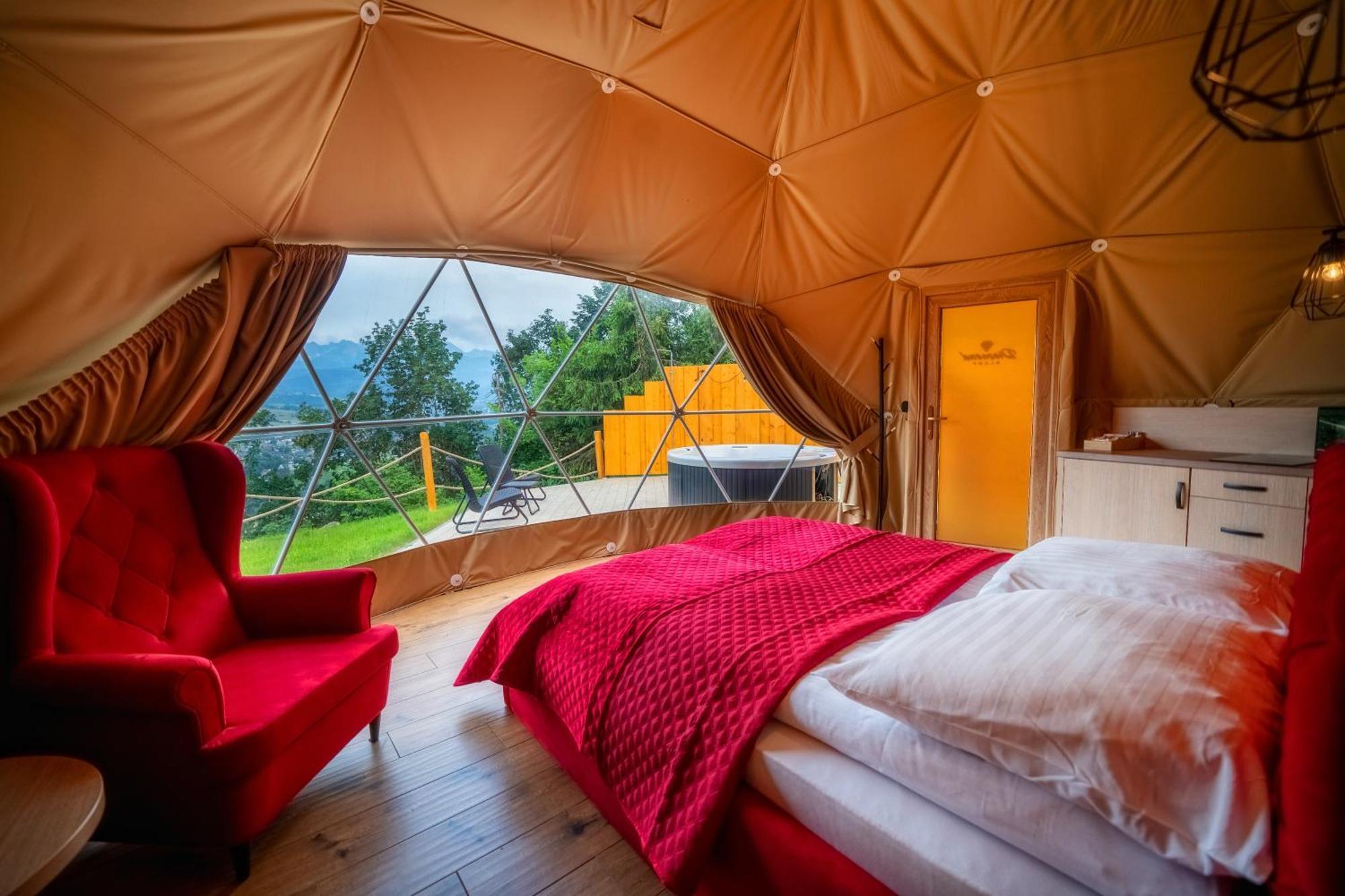 Diamond Glamp & Jacuzzi Розкішний намет